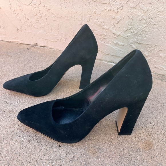 Vince Camuto Shoes - Vince Camuto Sibrina Suede Pump Black 7